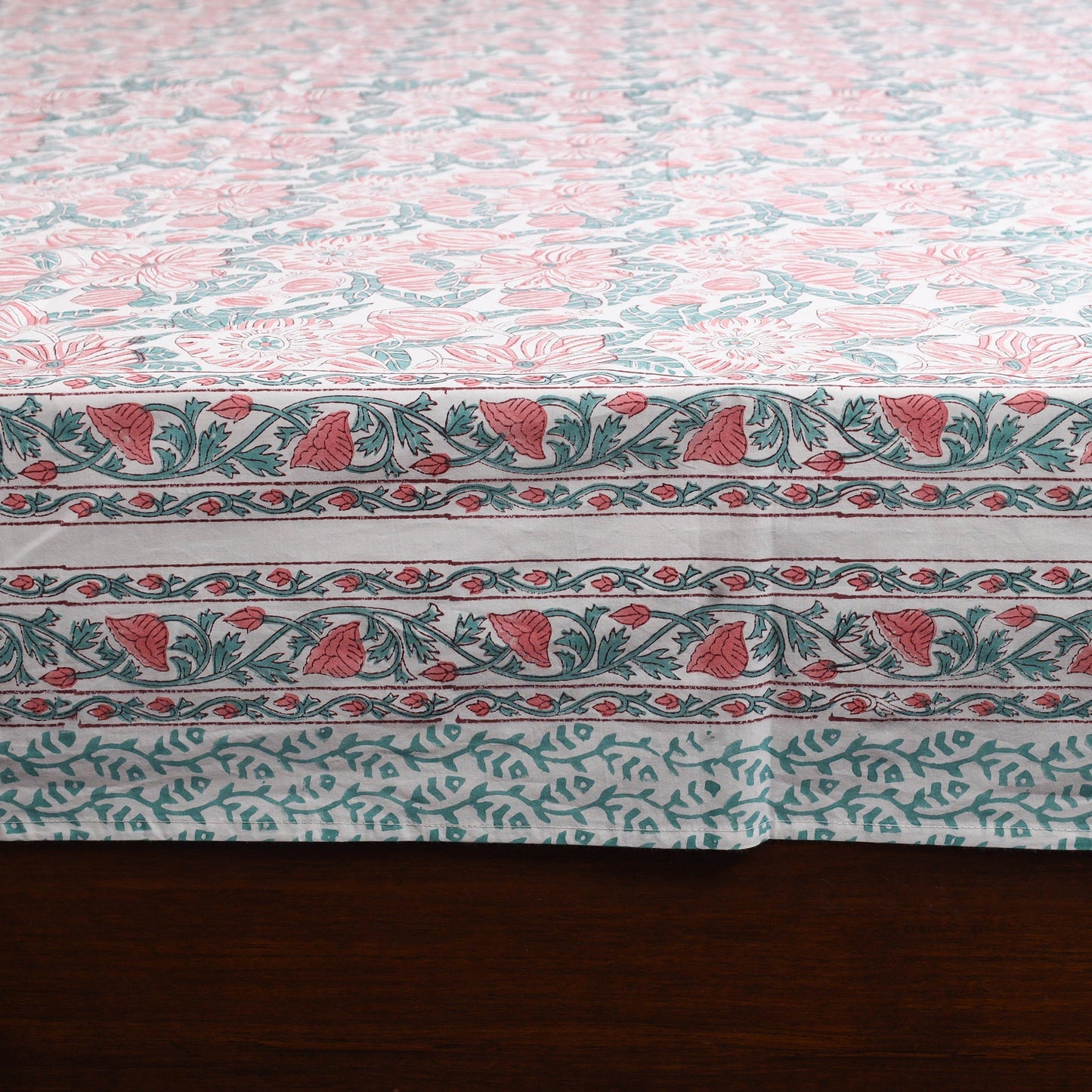 Cotton double sanganeri bed sheet set (108 x 90 in) 03