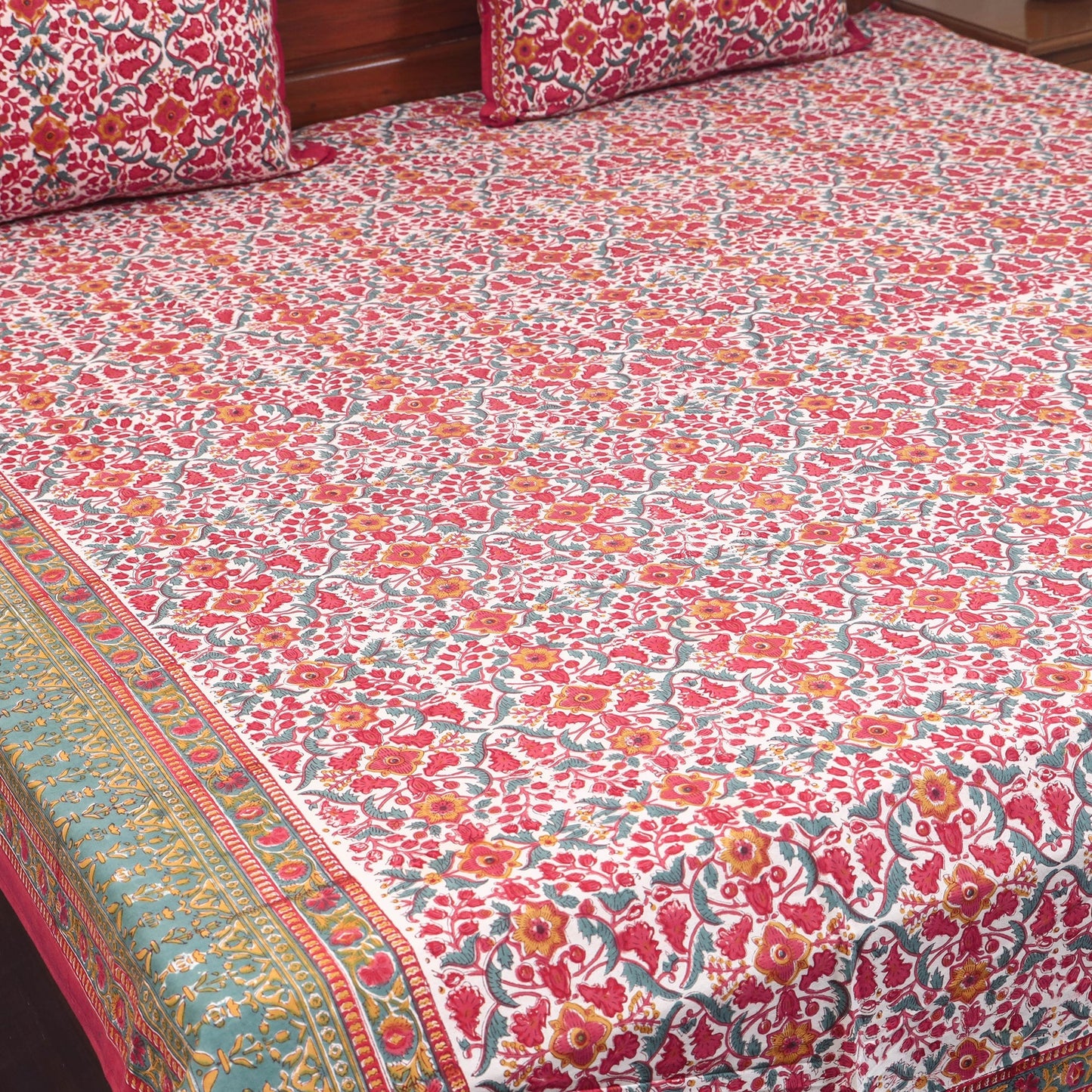 Cotton double sanganeri bed sheet set (108 x 90 in) 05