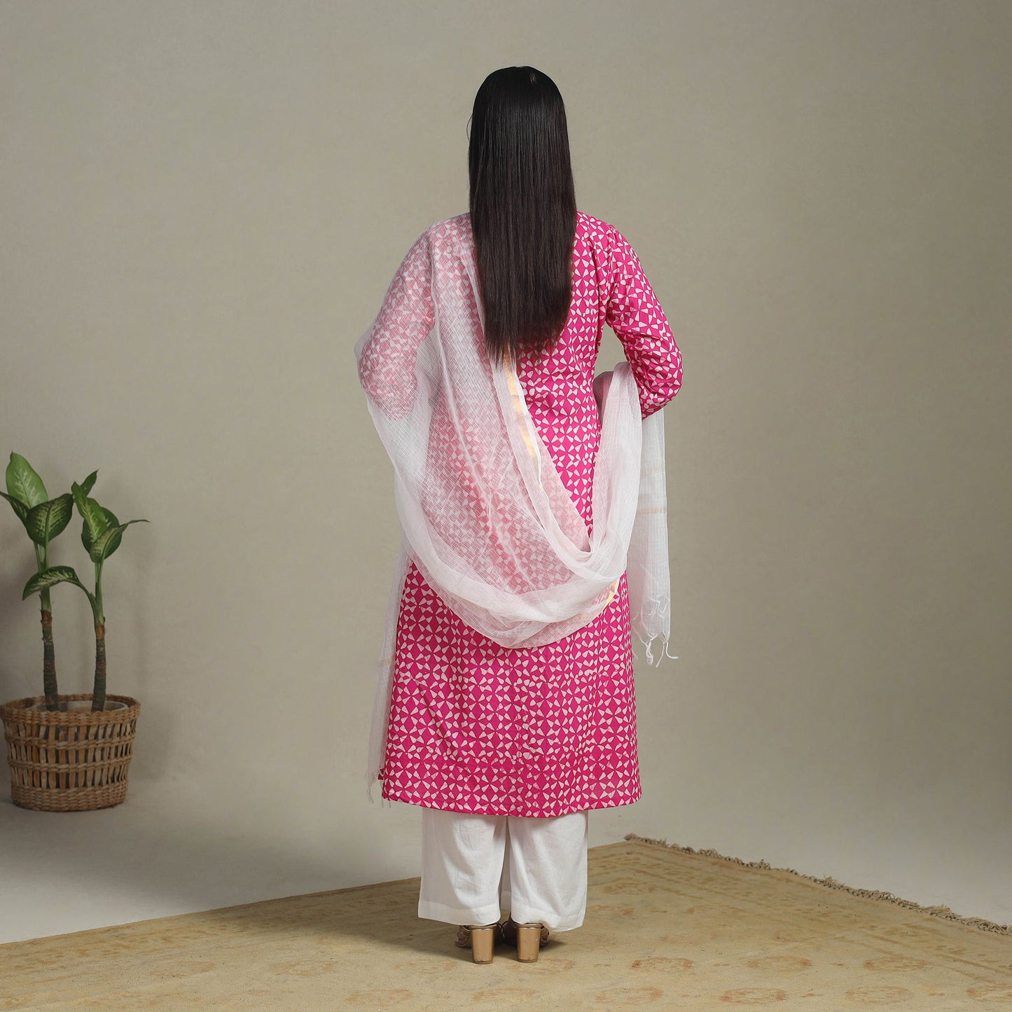 Pink Cotton Hand Batik Print Kurta Set (Set of 3)