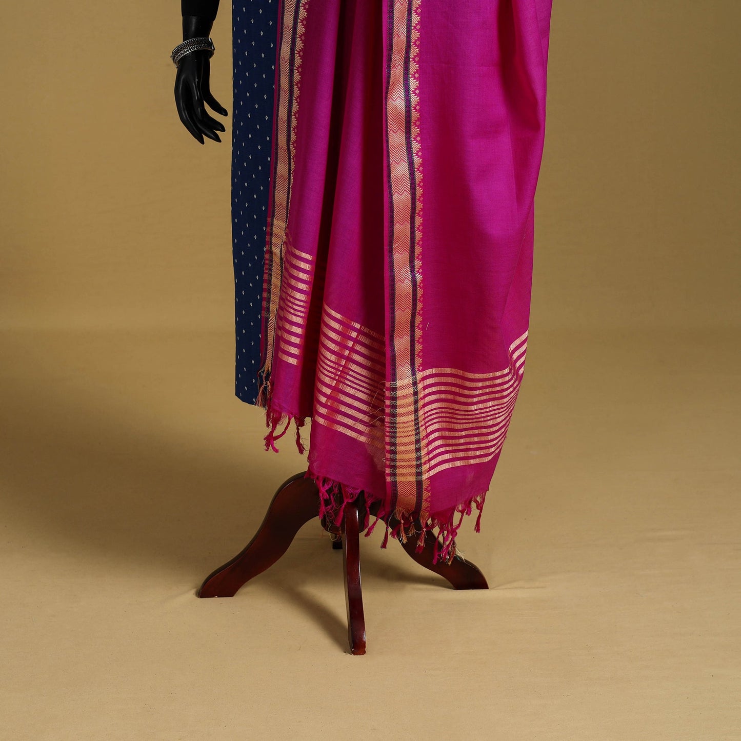 Pink - cotton jacquard dupatta with thread border 13