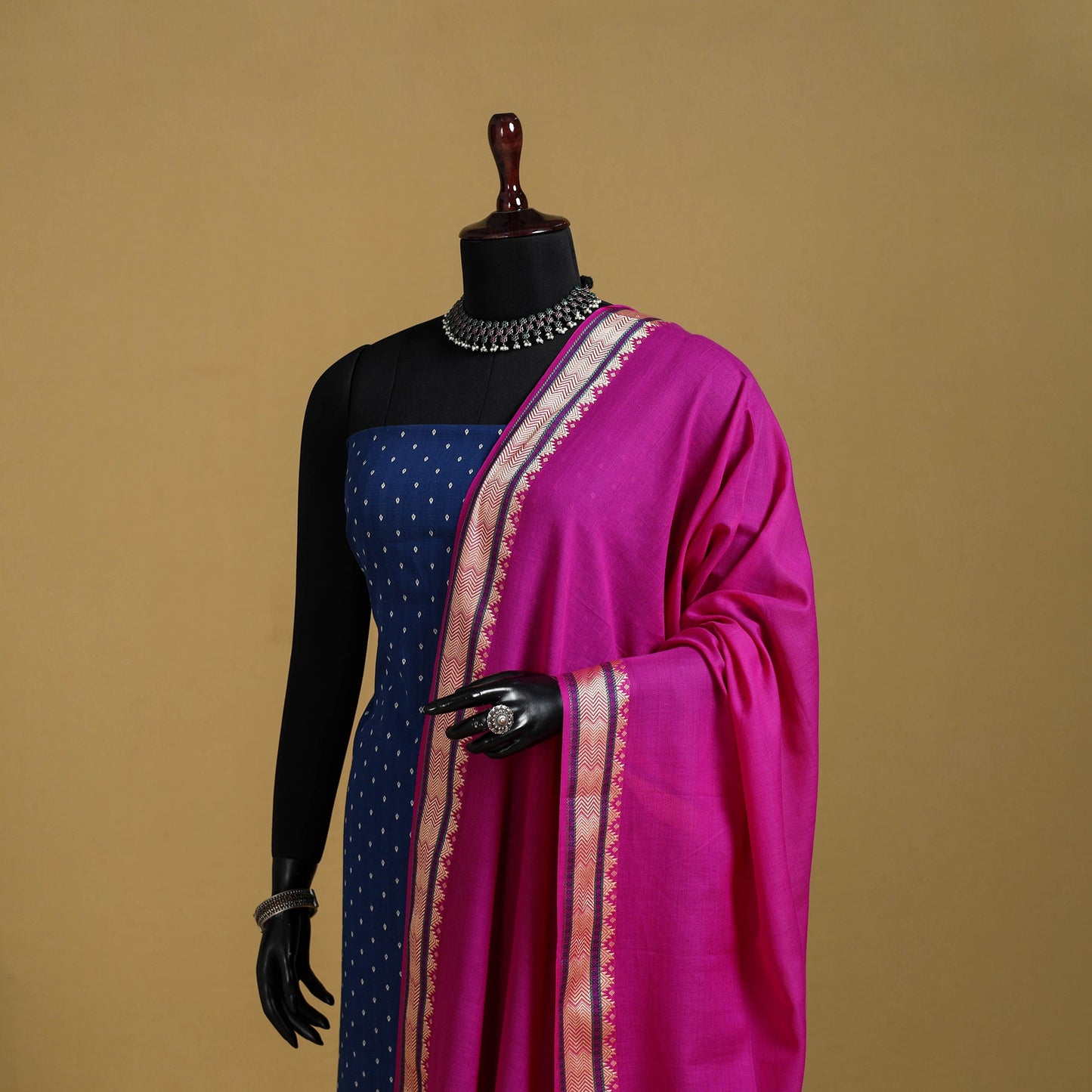 Pink - cotton jacquard dupatta with thread border 13