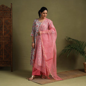 Buy Pink Block Print Cotton Sanganeri Kurta Set (Set of 3)