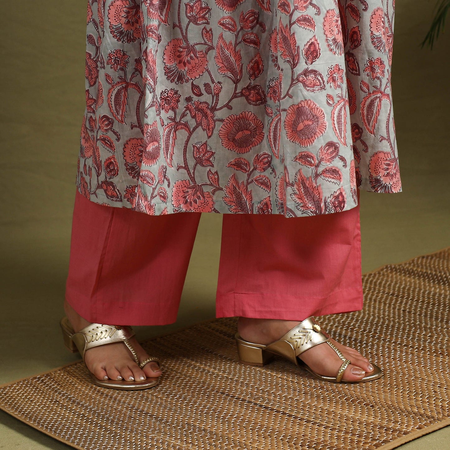Buy Pink Block Print Cotton Sanganeri Kurta Set (Set of 3)