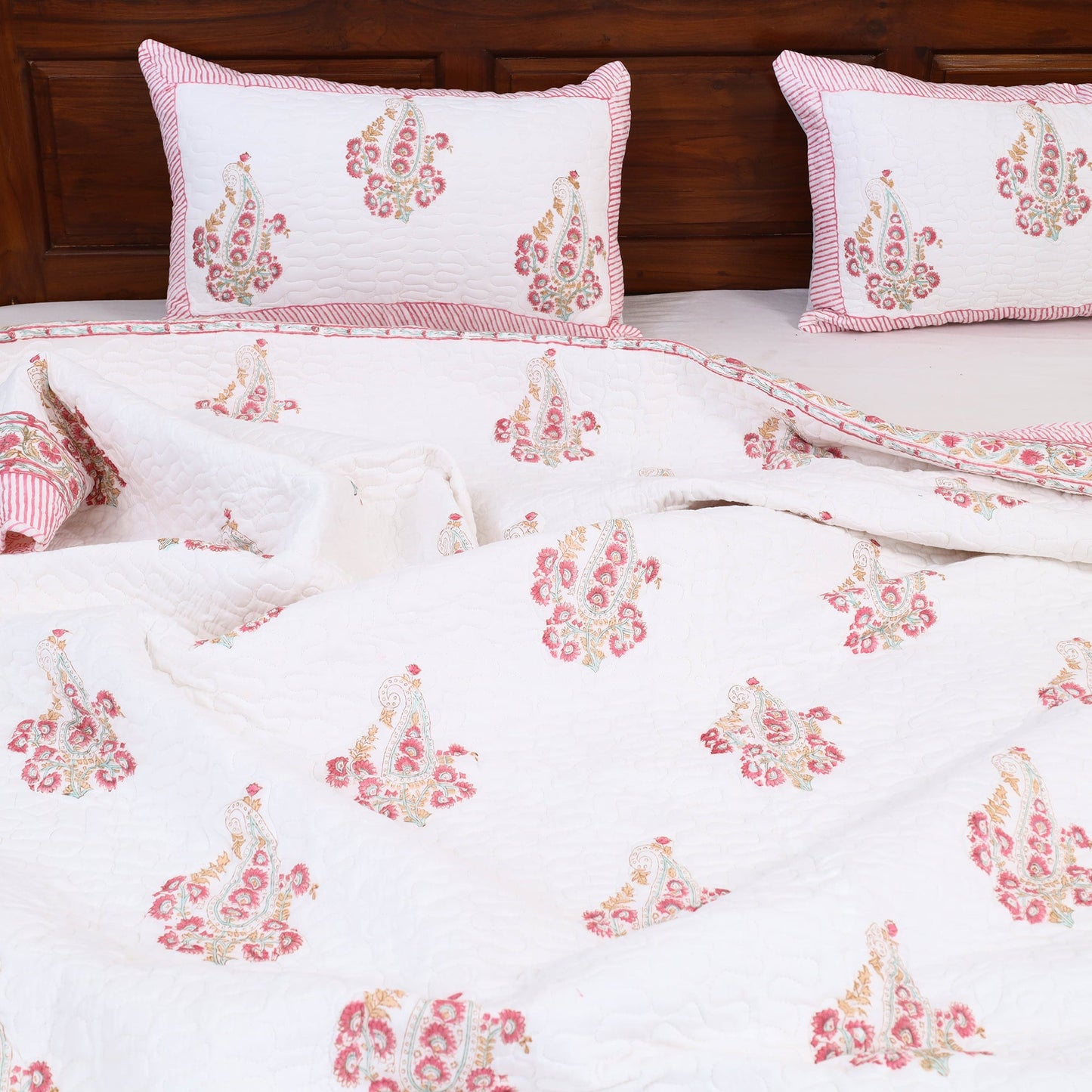 Pink - double - reversible sanganeri cotton quilt set 07