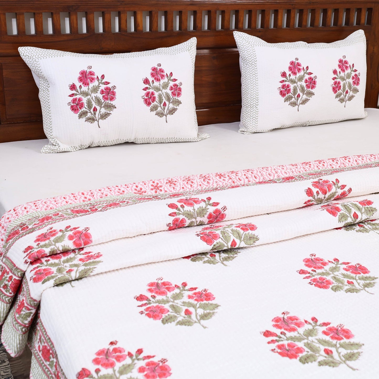 Pink - double - reversible sanganeri cotton quilt set 09
