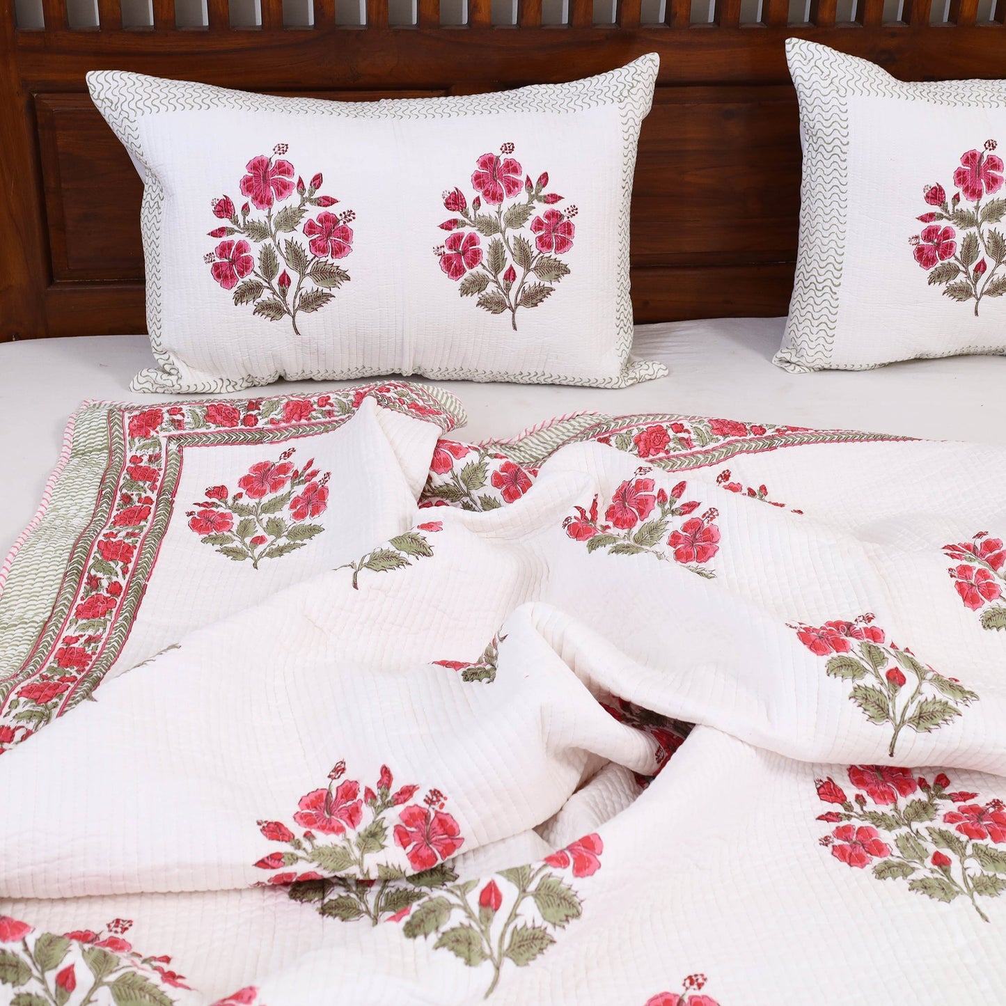 Pink - double - reversible sanganeri cotton quilt set 09