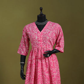 Pink - flared cotton hand batik suit set (set of 2) 08