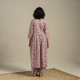 Pink Flared Cotton Jaipur Print Kurta Set (Set of 2)