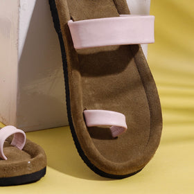 Buy Toe Ring Handcrafted Women's Leather Slippers with Suede Online at iTokri.com