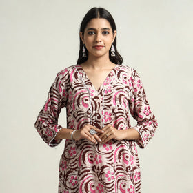 Hand Batik Print Cotton Straight Kurta with Lace Work for Women