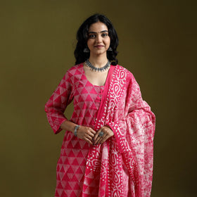 Hand block batik print cotton suit set with dupatta