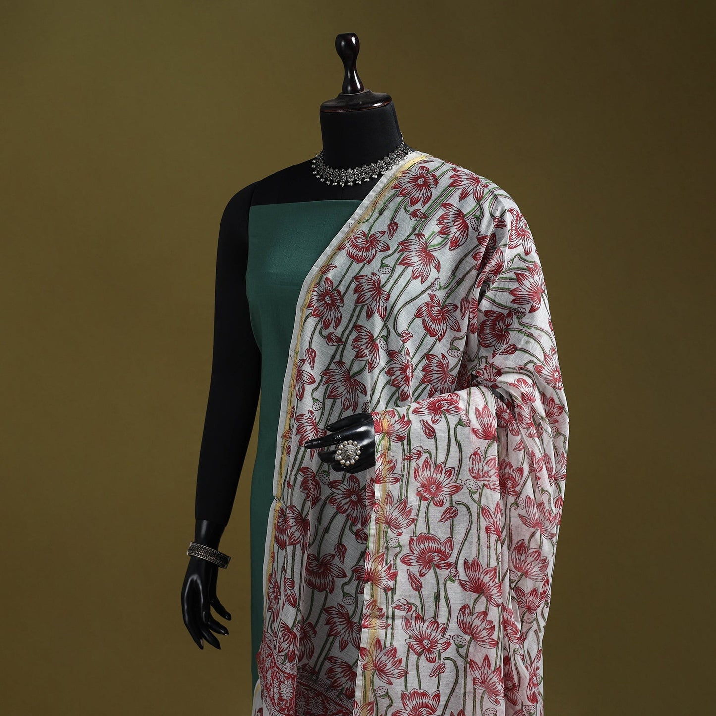 Hand chanderi silk sanganeri floral dupatta 37 - handcrafted