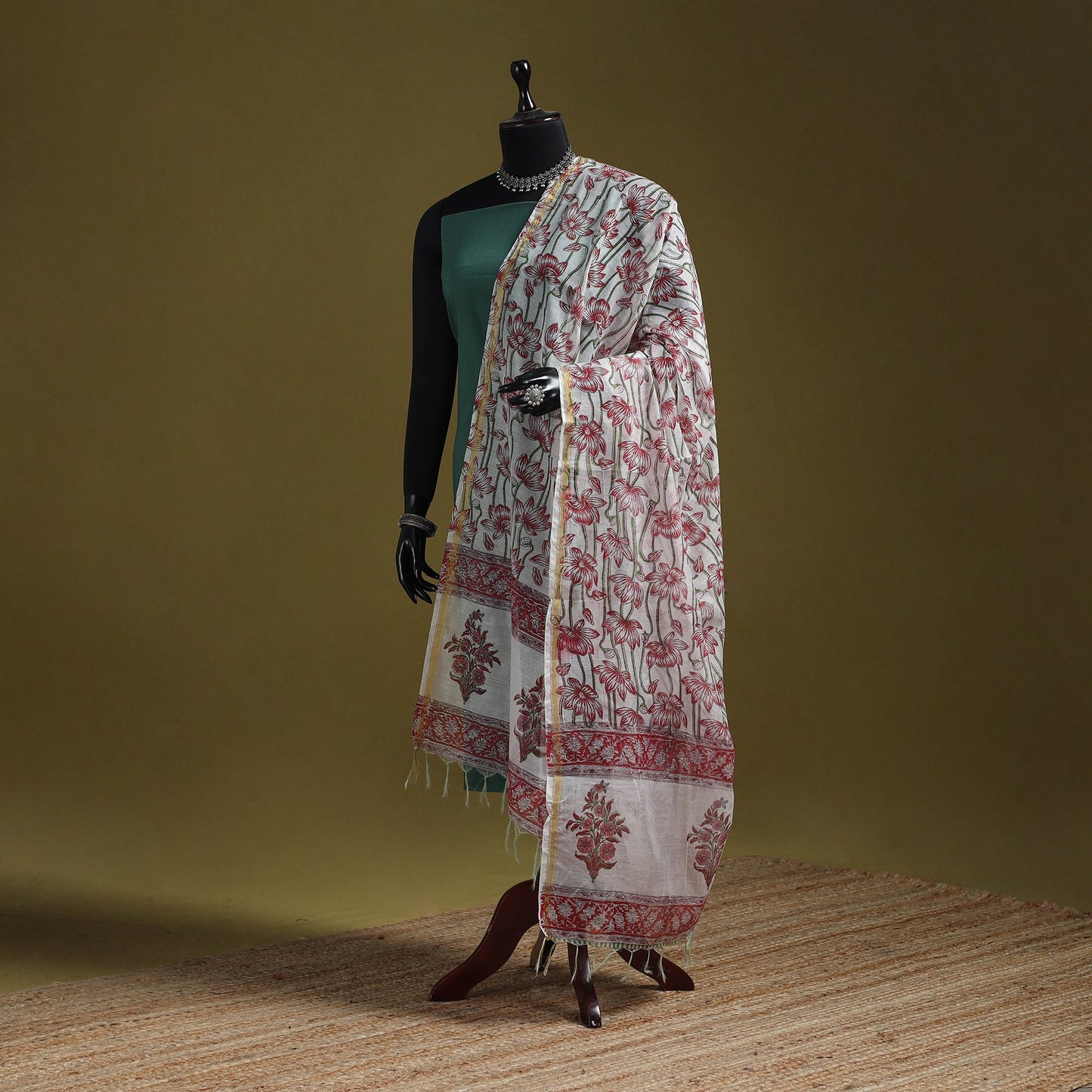 Hand chanderi silk sanganeri floral dupatta 57 - handcrafted