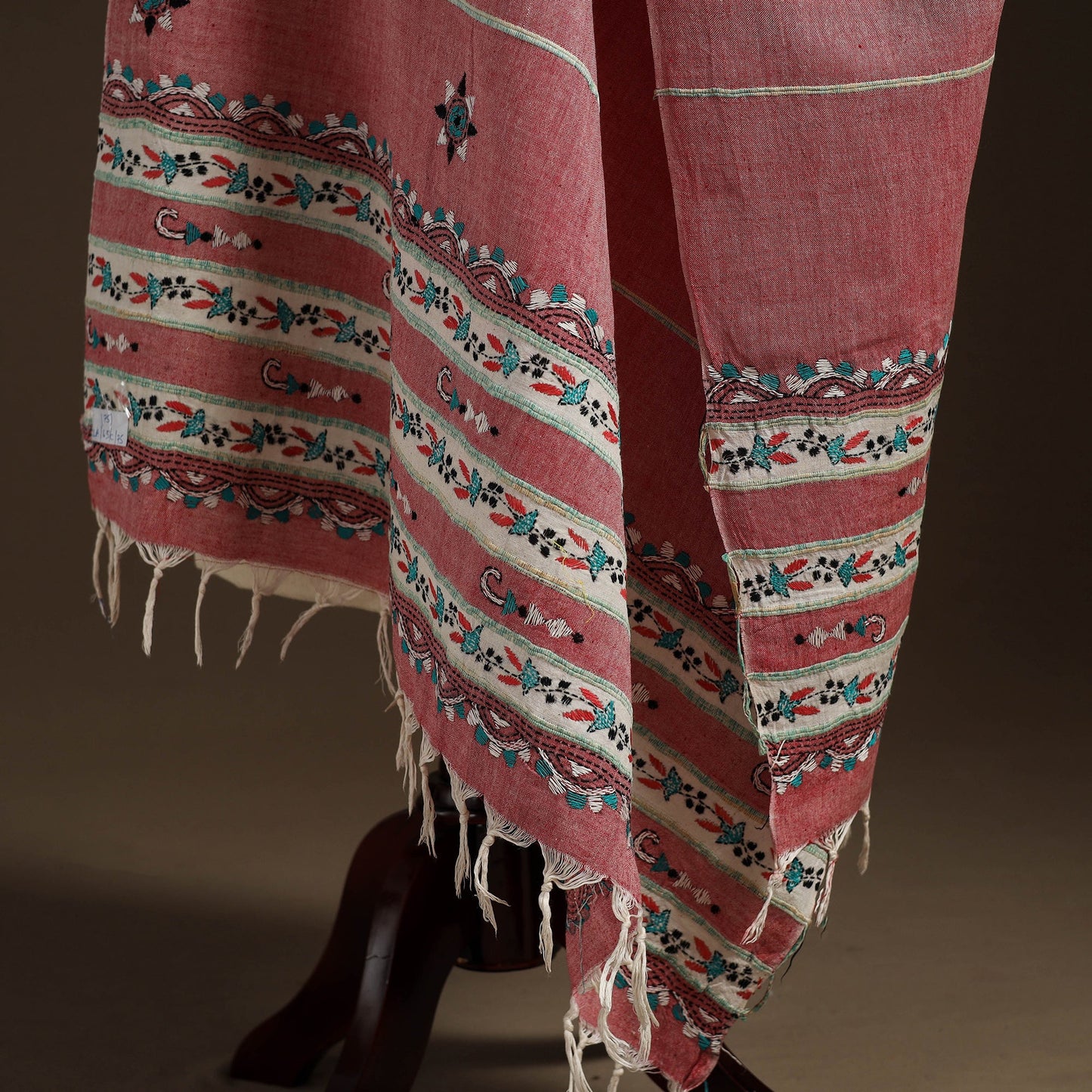 Pink Hand Embroidery Khes Handwoven Cotton Kantha Dupatta