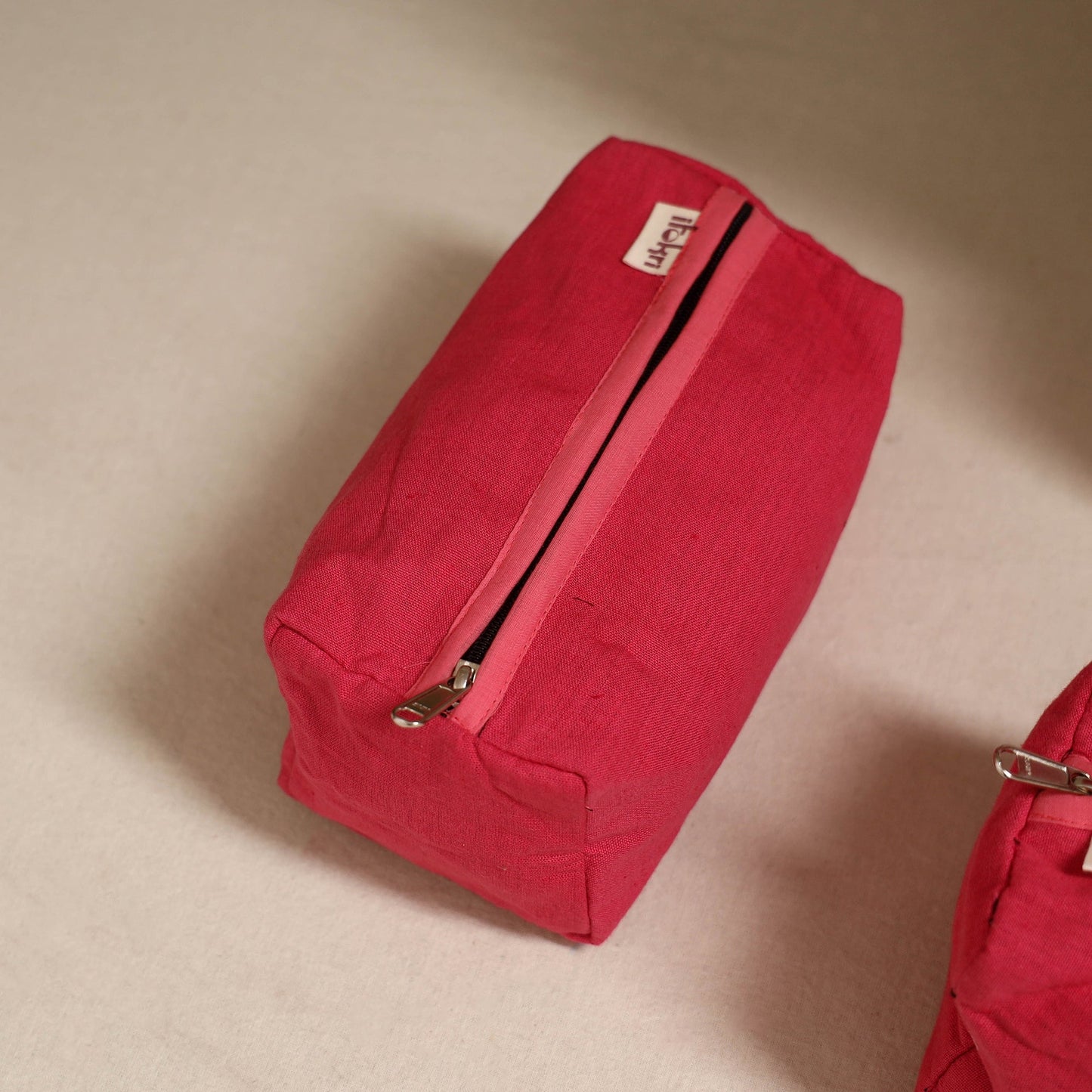 Handcrafted fabric toiletry bags (set of 3) 16