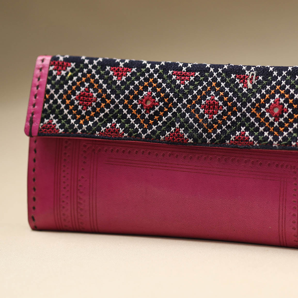 Pink Handcrafted Kutch Jat Embroidery Leather Wallet