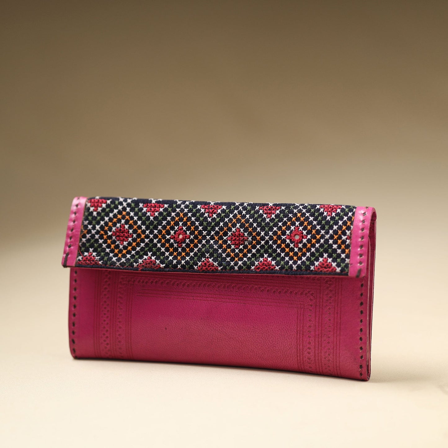 Pink Handcrafted Kutchi Jat Embroidery Leather Wallet