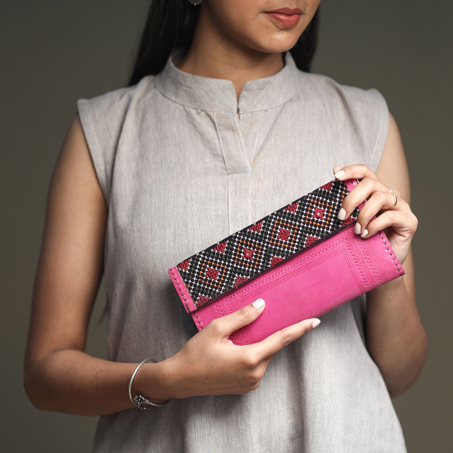 Pink Handcrafted Kutchi Jat Embroidery Leather Wallet