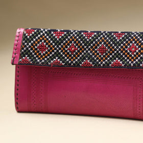 Pink Handcrafted Kutchi Jat Embroidery Leather Wallet
