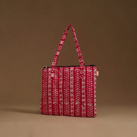 Handcrafted quilted handbag 21
