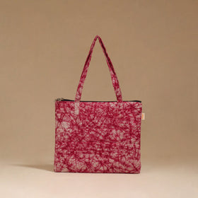 Handcrafted quilted handbag 31