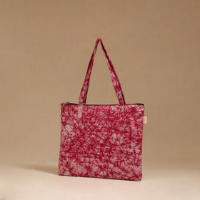 Handcrafted quilted handbag 31