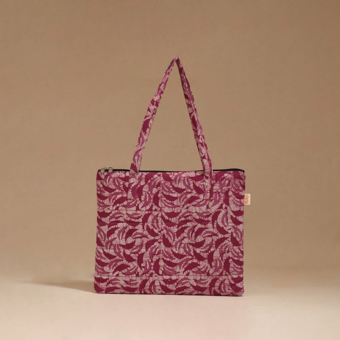 Handcrafted quilted handbag 32