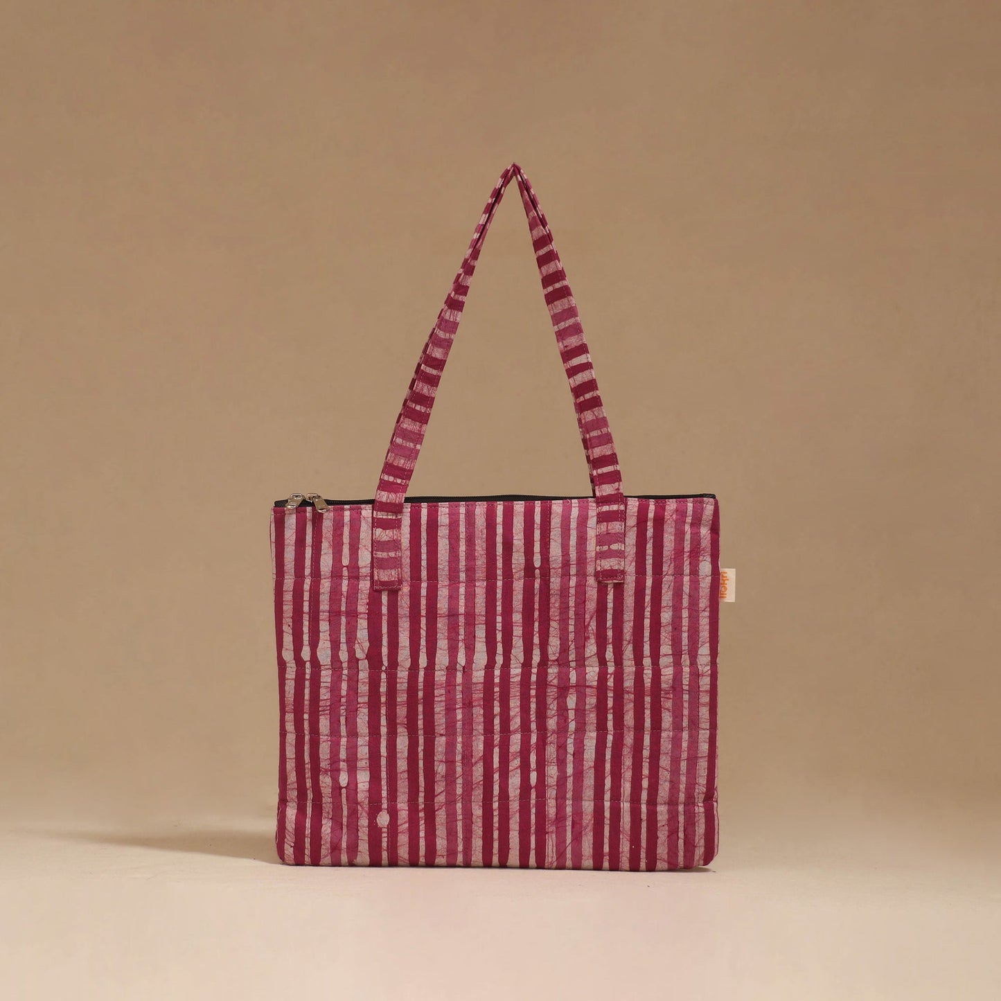 Handcrafted quilted handbag 35