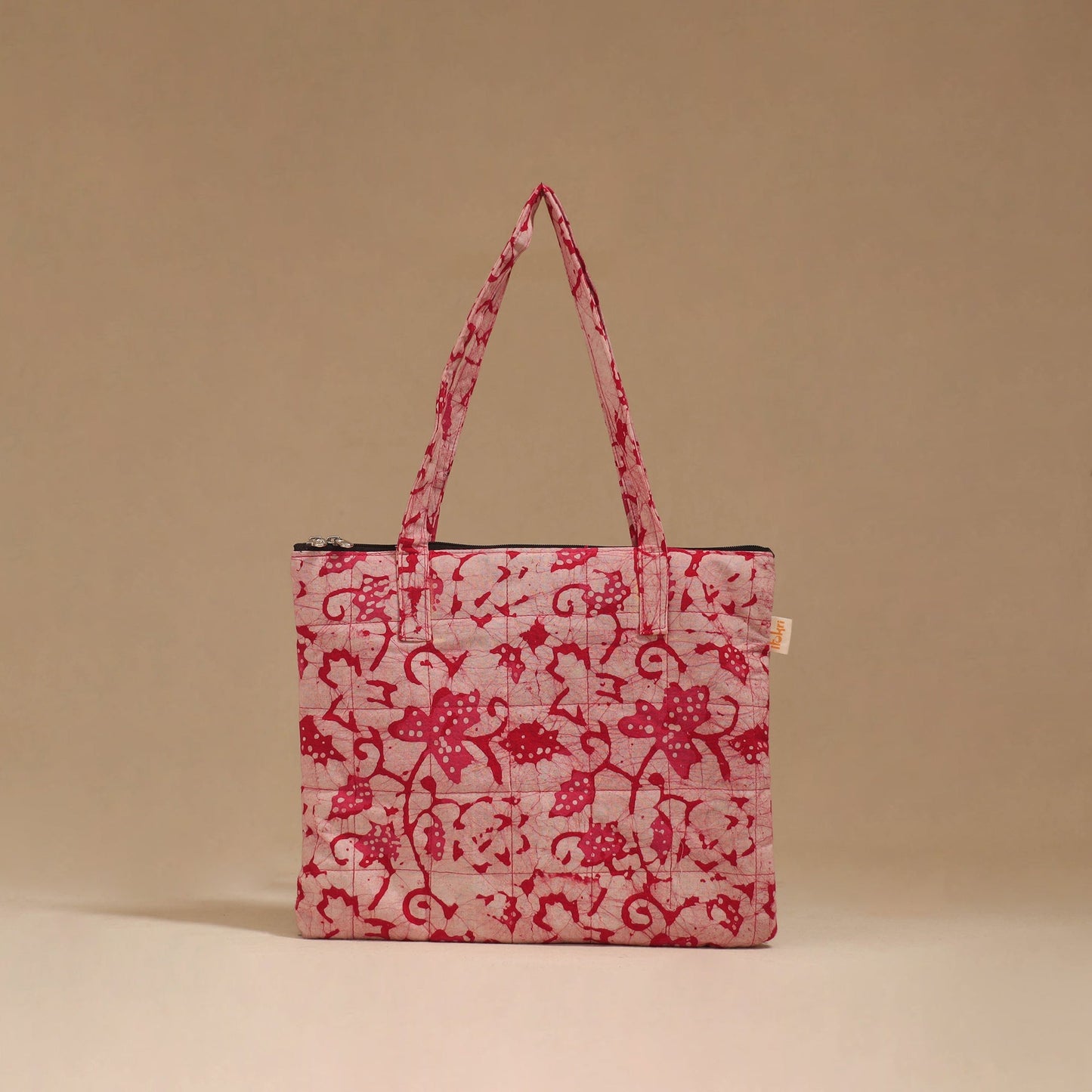 Handcrafted quilted handbag 46