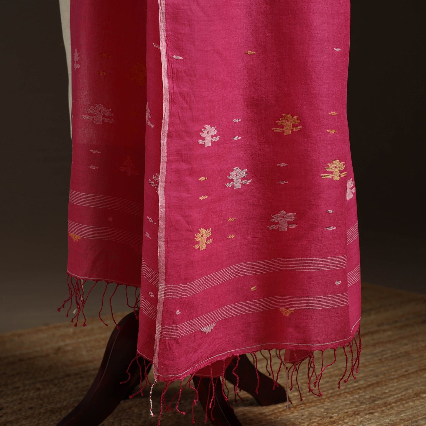 Handloom cotton bengal jamdani dupatta 24 - handcrafted