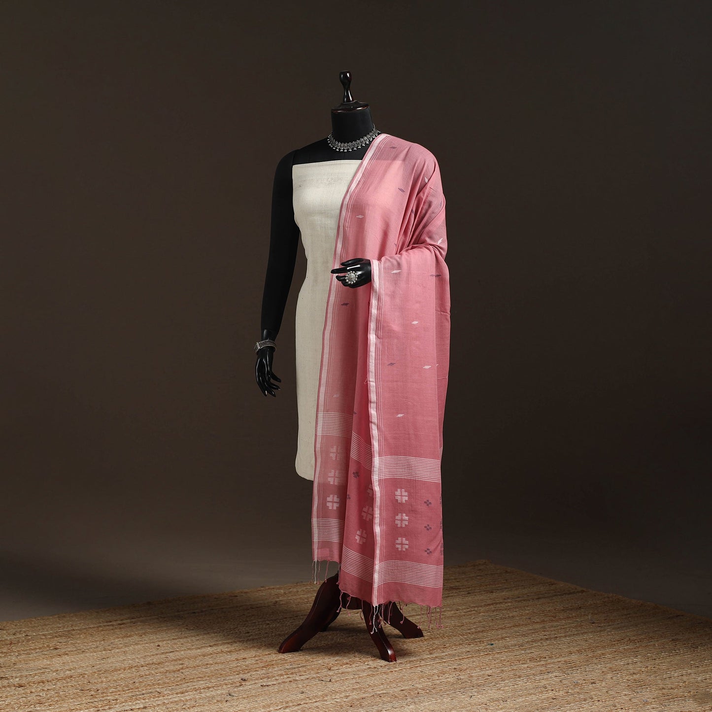 Handloom cotton bengal jamdani dupatta 39 - handcrafted