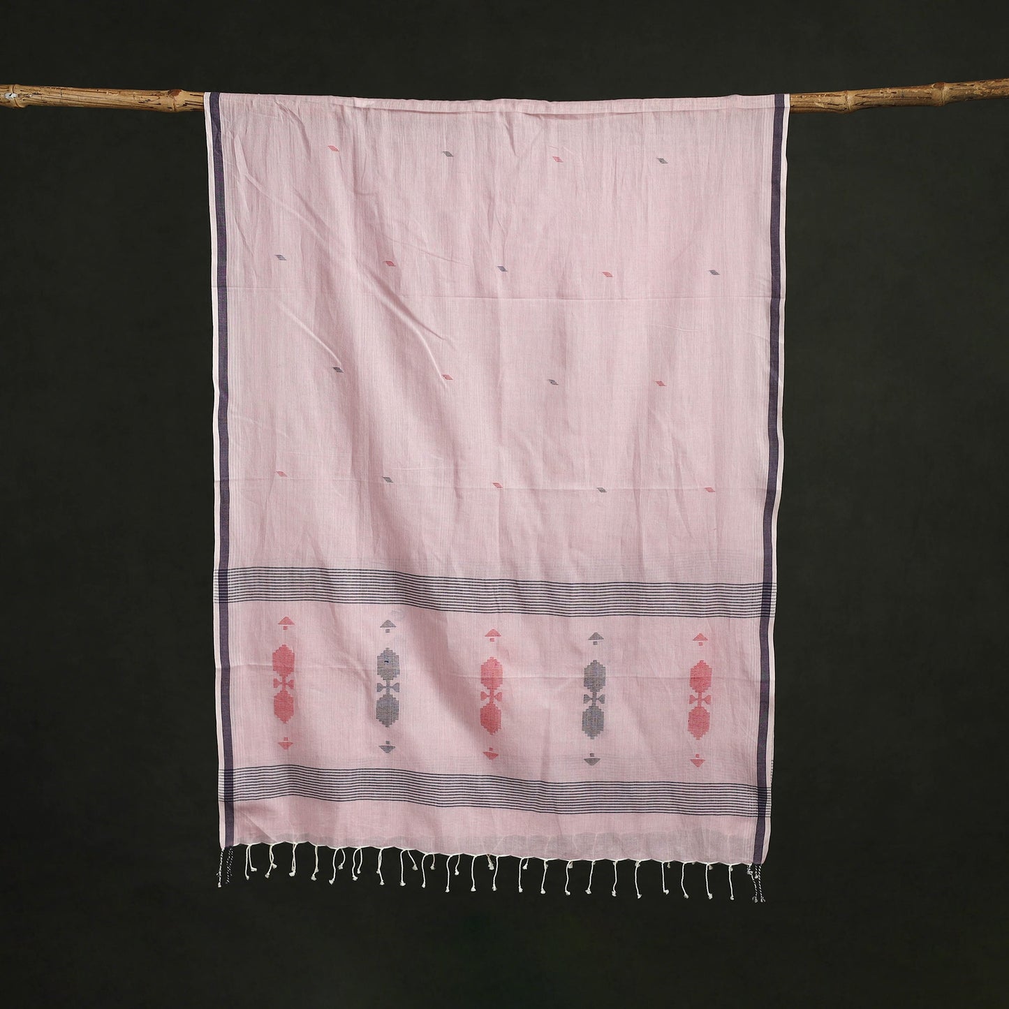 Handloom cotton burdwan jamdani stole with tassels 22
