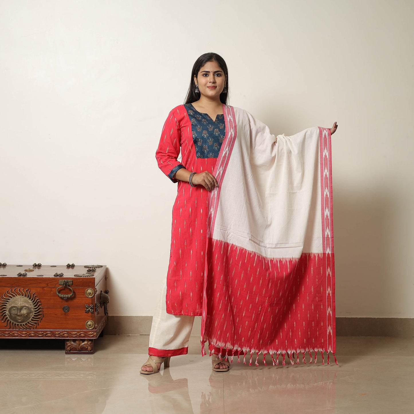 Buy Pink Handloom Cotton Pochampally Ikat Kurta Set Online