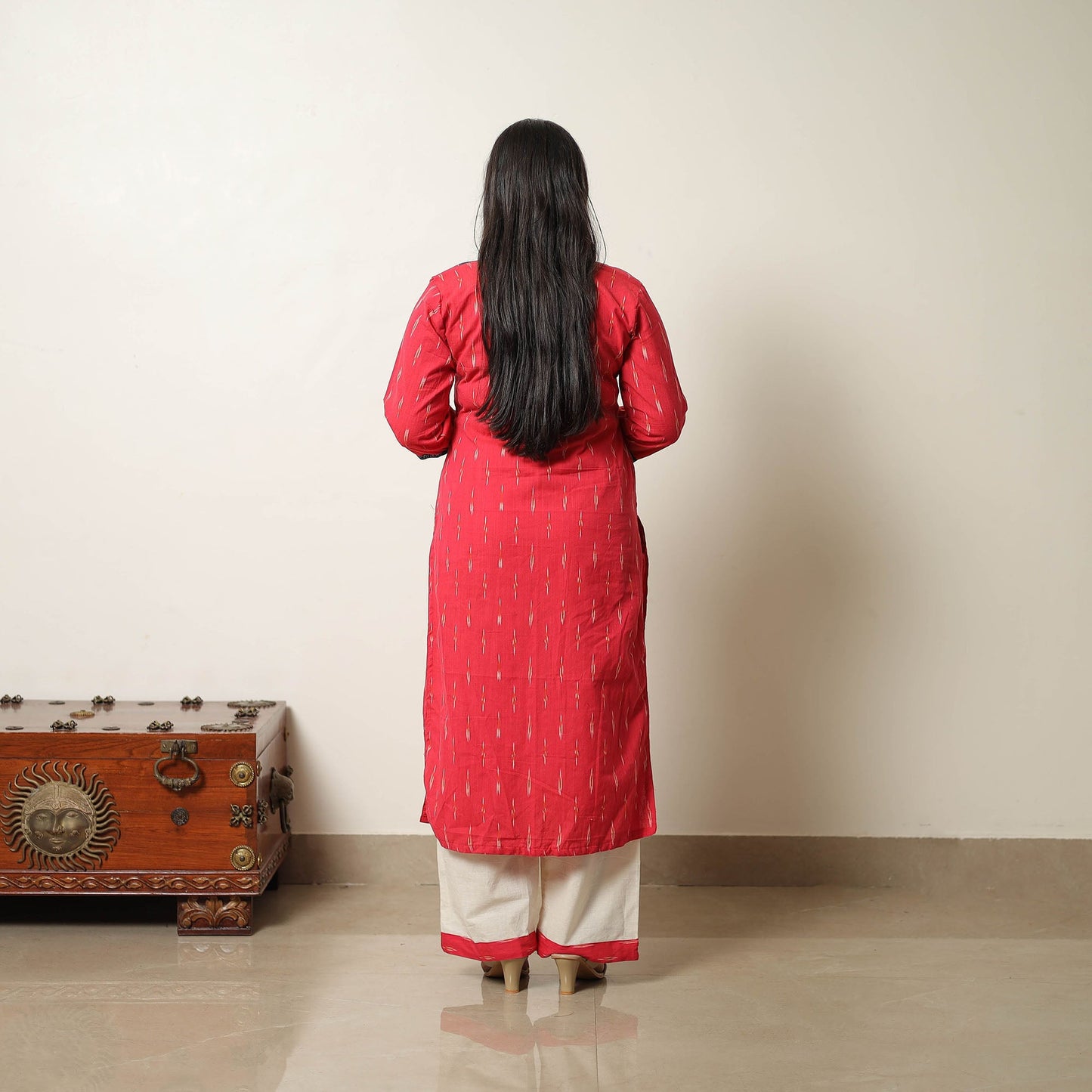 Buy Pink Handloom Cotton Pochampally Ikat Kurta Set Online