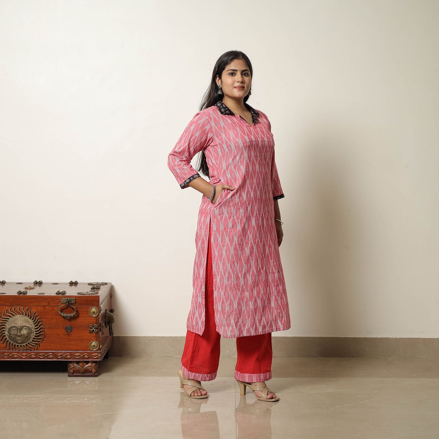  Pink Handloom Cotton Pochampally Ikat Kurta Set 