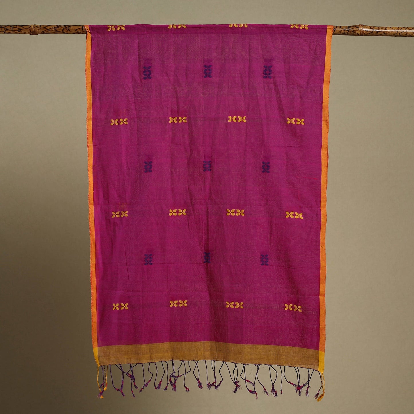Buy Handloom Cotton Srikakulam Jamdani Stole with Tassels