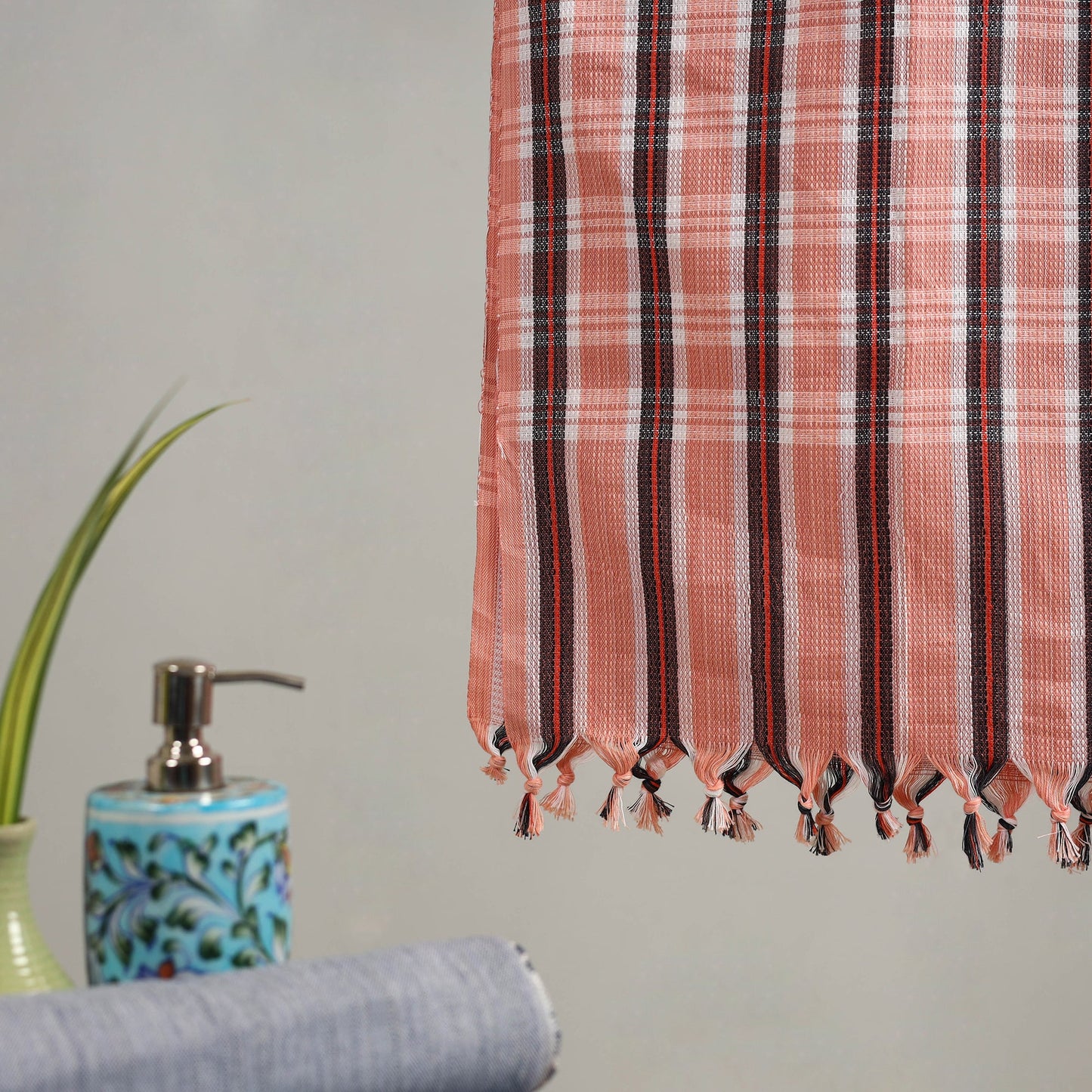 Pink- handloom fine cotton checks bath towel 28