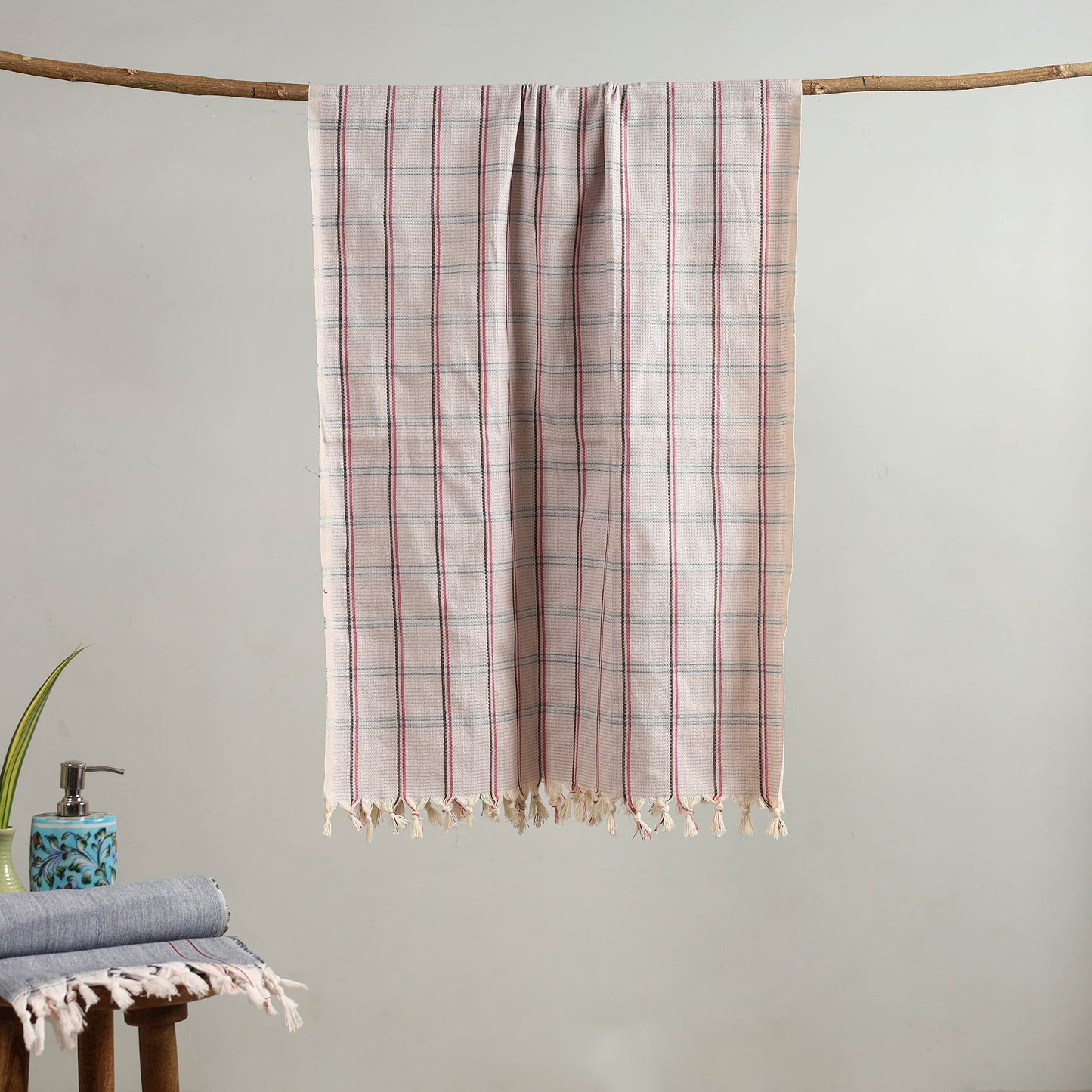 Buy Handloom Fine Cotton Checks Bath Towel