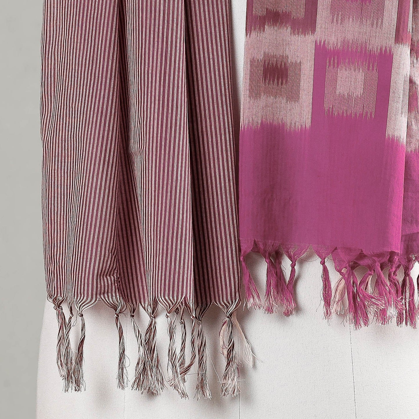  Handloom Mercerized Cotton Pochampally Ikat Stole