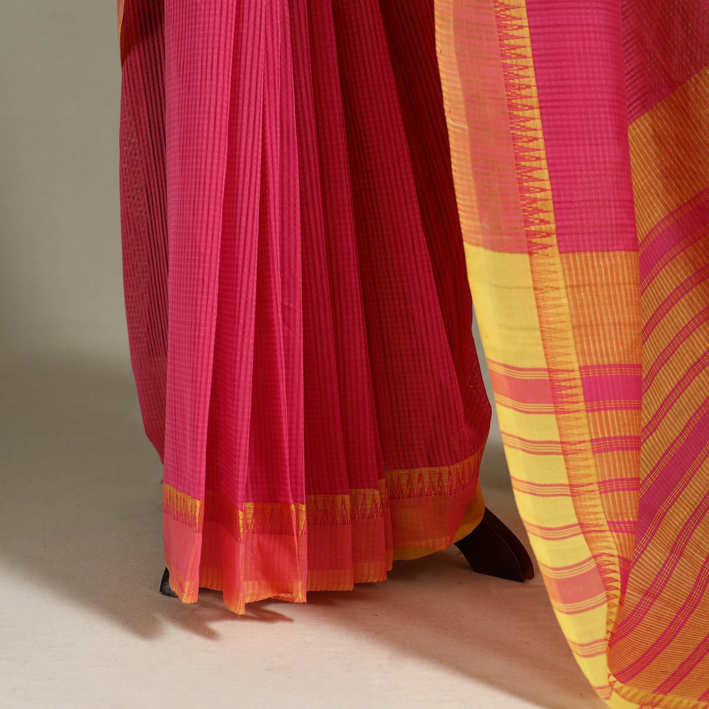 Pink Handloom Missing Checks Cotton Mangalagiri Saree