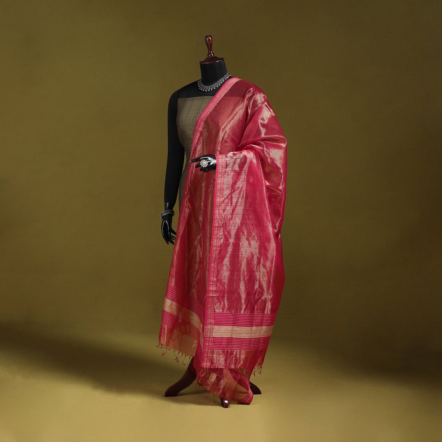 Handloom silk cotton tissue zari stripes maheshwari dupatta