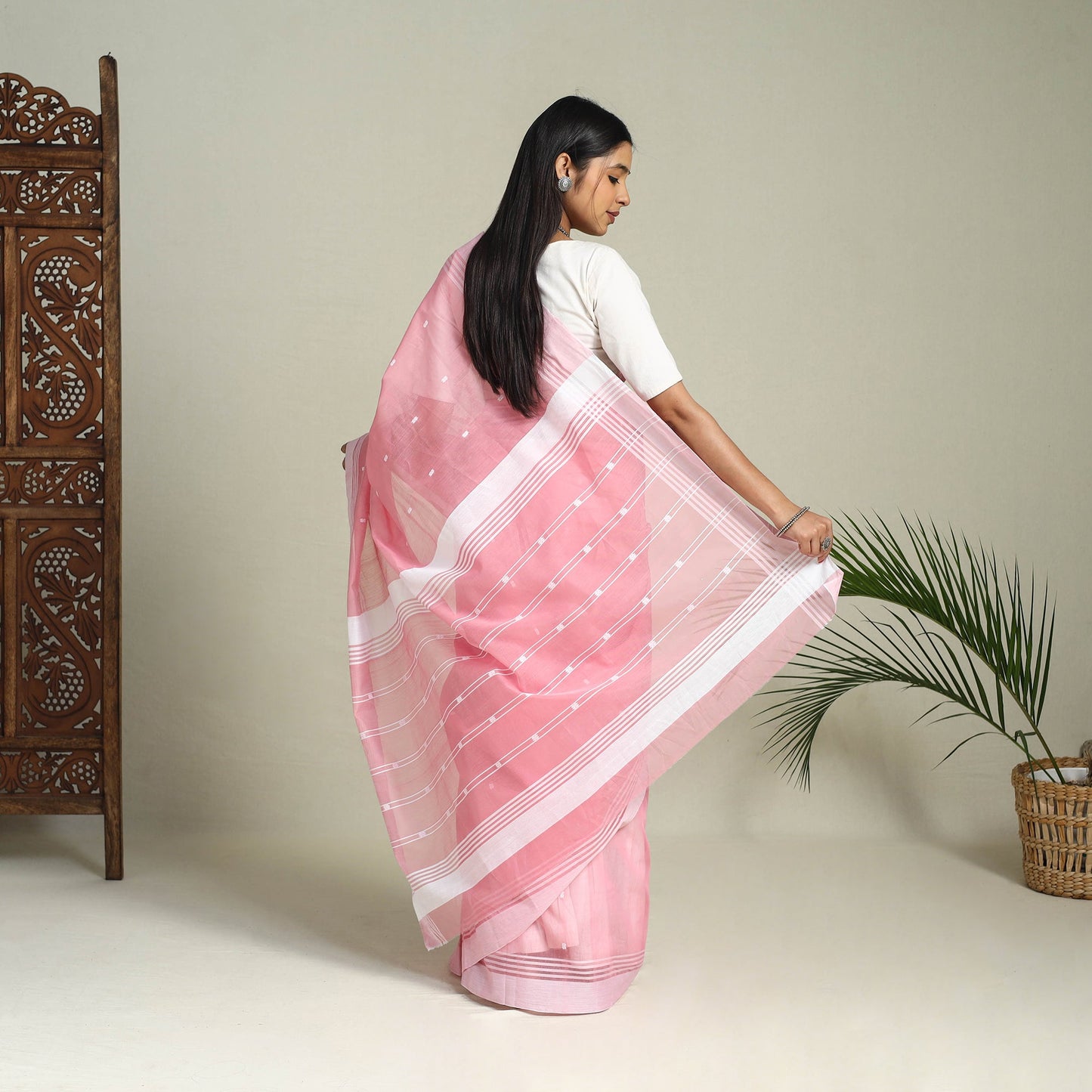 Buy Pink Handloom Thread Buti Chanderi Cotton Saree