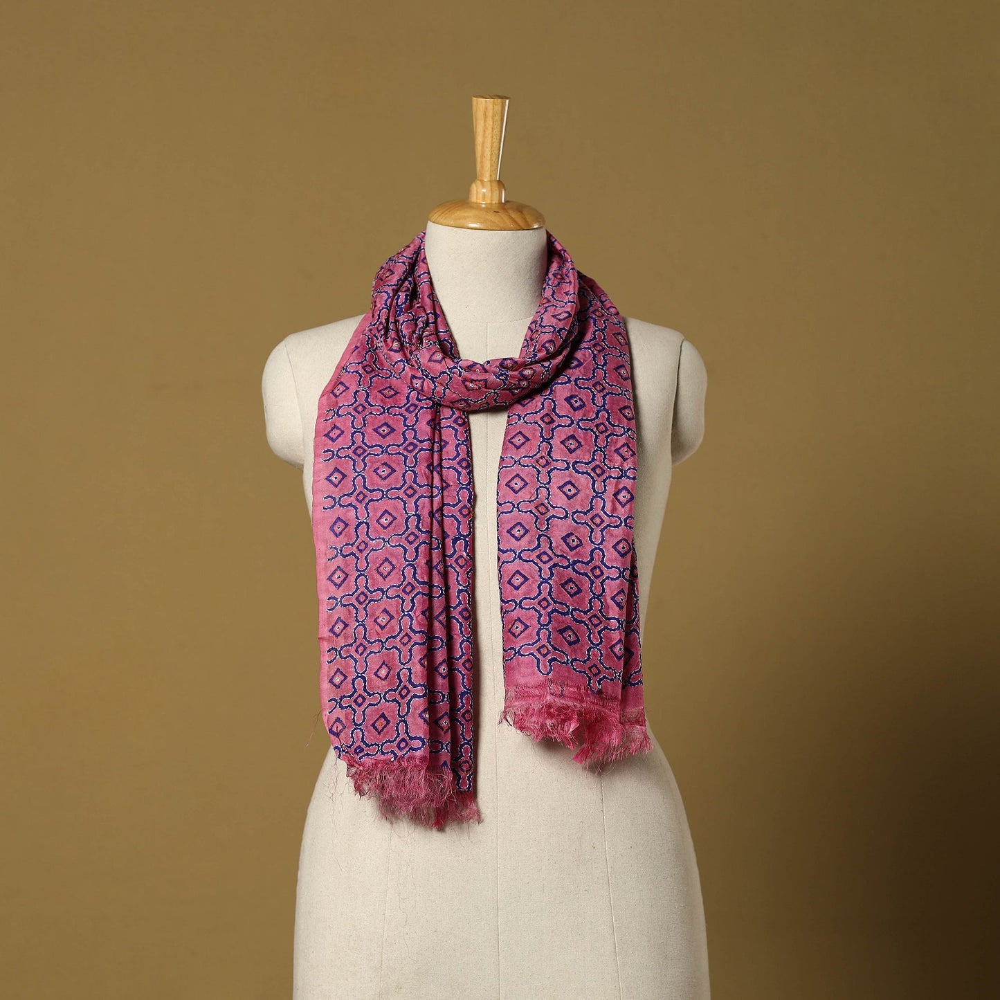 Pink - handloom tussar silk bengal kantha handwork stole 05