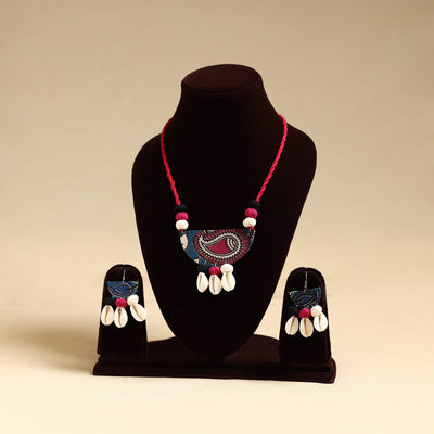 Buy Handmade Fabart Shell Necklace Set