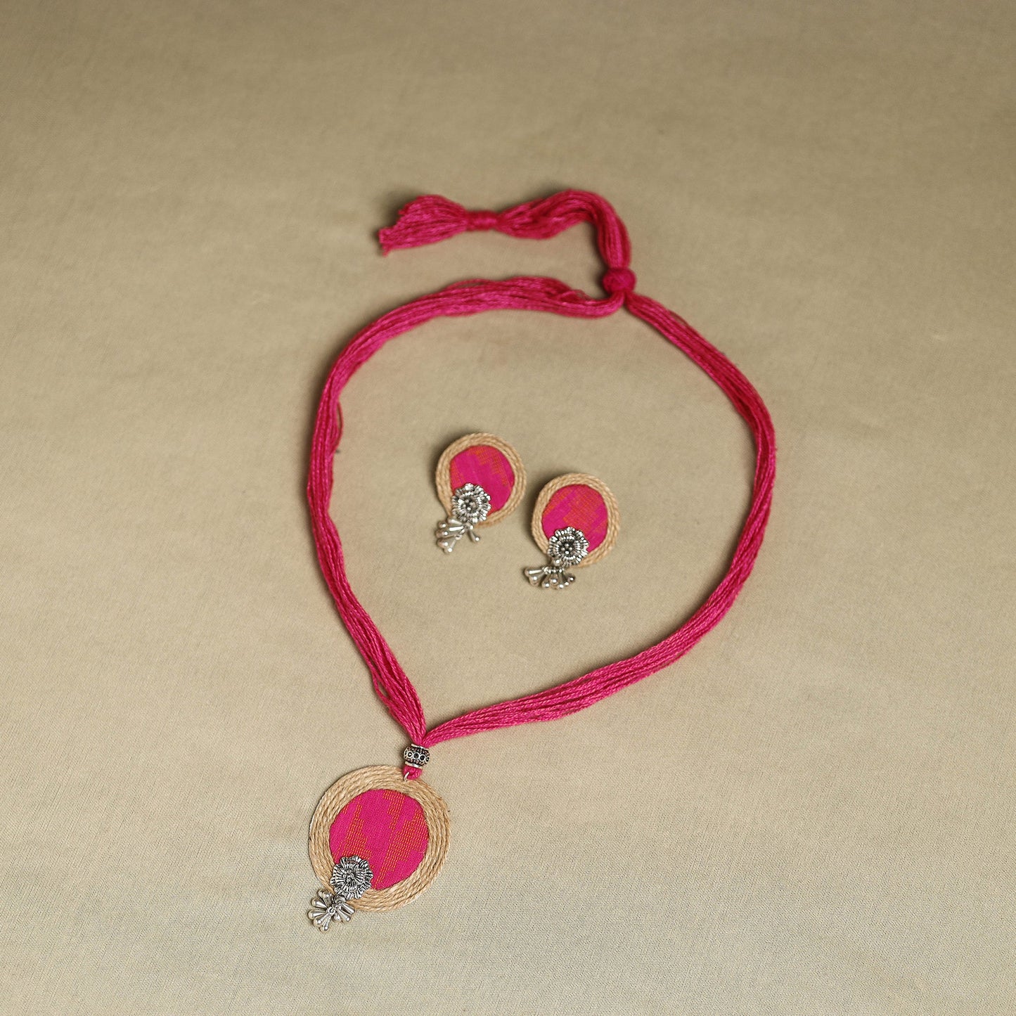 Buy Handmade GS Jute Fabart Necklace Set Online