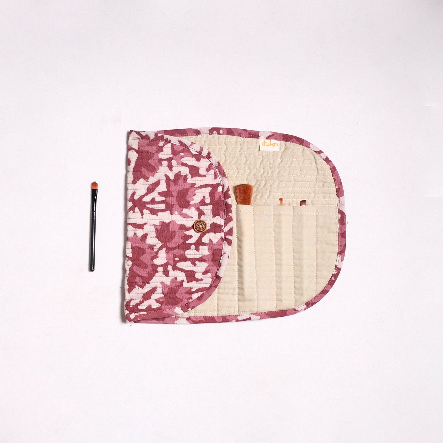 Handmade multipurpose segmented make-up brush wrap