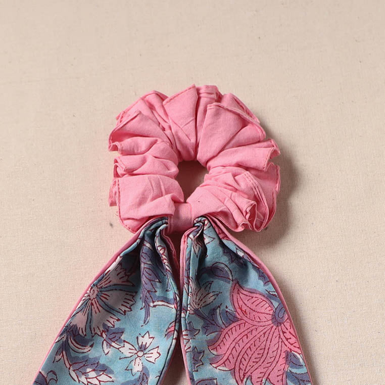 Handmade rubber band/scarf scrunchie 75 - handcrafted