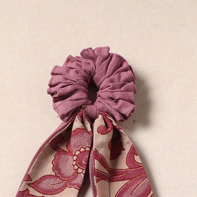 Handmade rubber band/scarf scrunchie 79 - handcrafted