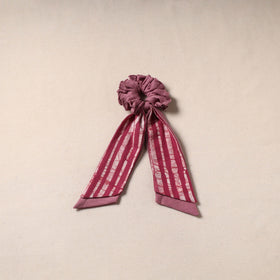 Handmade rubber band/scarf scrunchie 95 - handcrafted