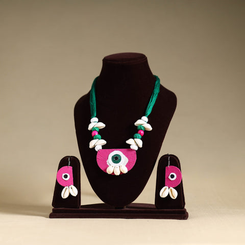  Handmade Shell Work Fabart Necklace Set